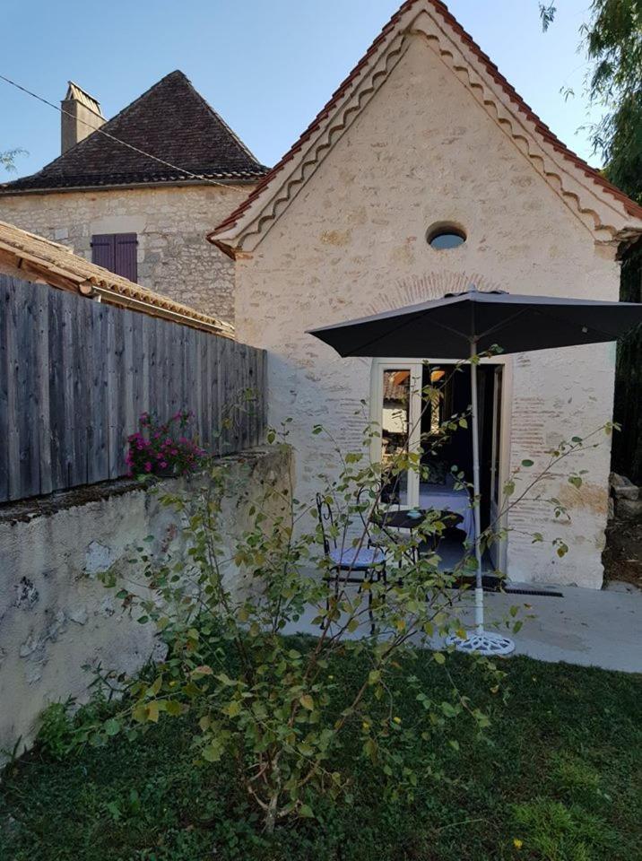 La Maison Bleue Villereal Экстерьер фото